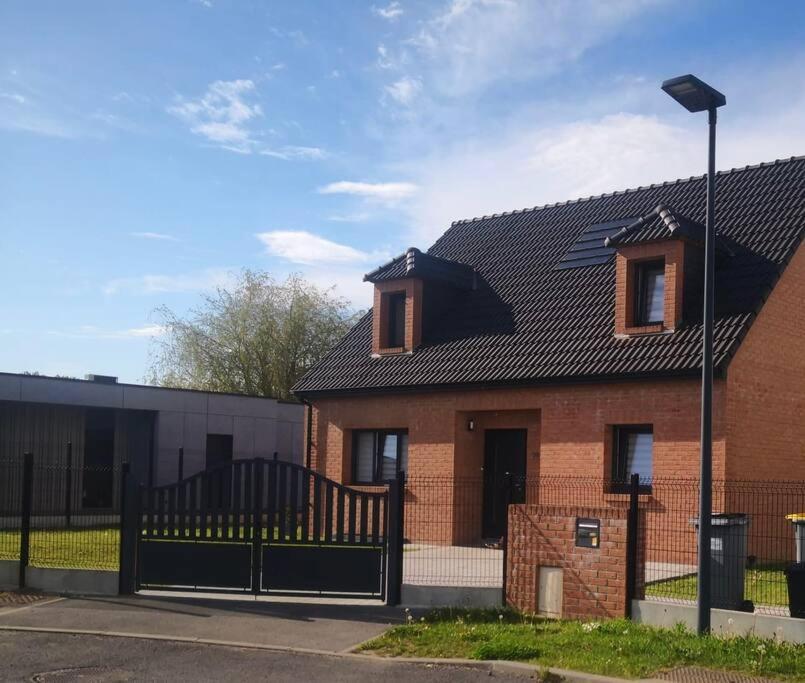 Maison Individuelle, Campagne, 3 Chambres, Baignoire Balneo 2 Places Genech Exteriér fotografie